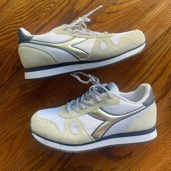 Diadora Women’s Sz US 7 Simple Run Sneakers - Picture 2 of 12